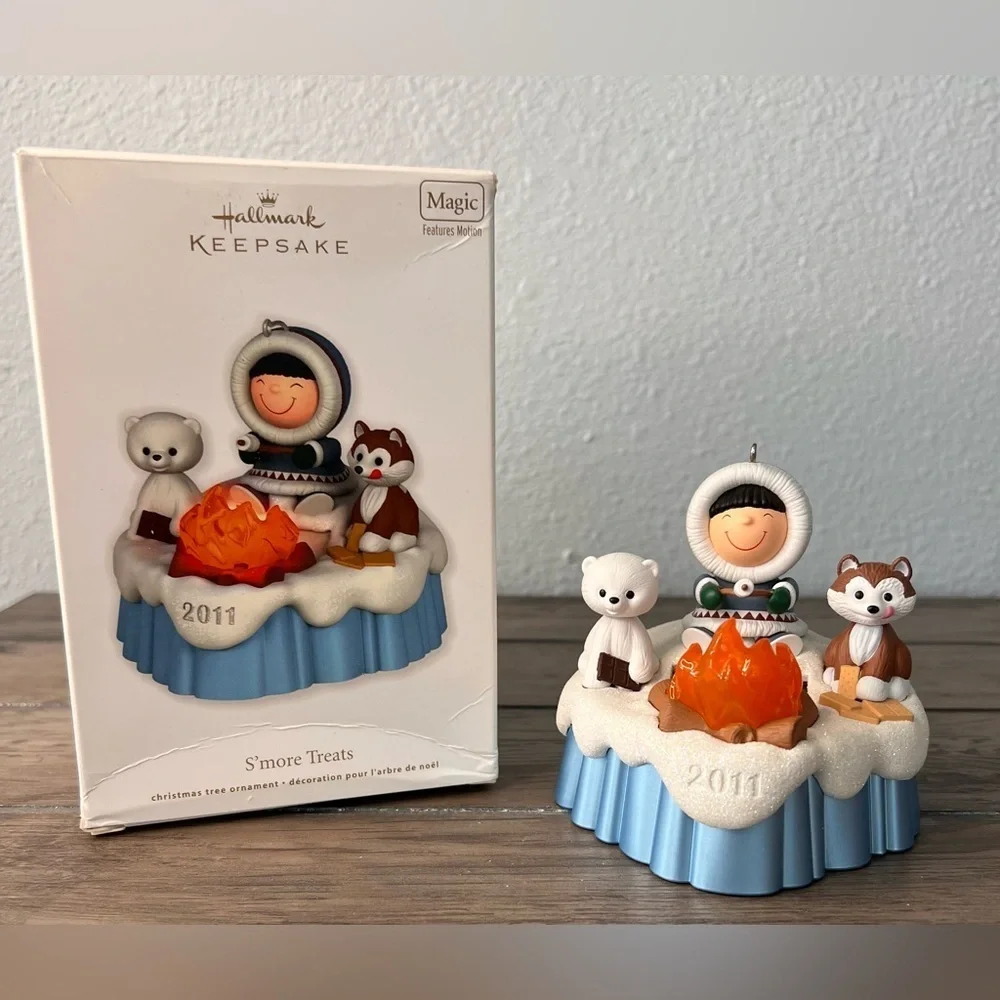 Hallmark Keepsake NEW 2011 “S’mores Treats”Christmas Ornament Frosty Friends